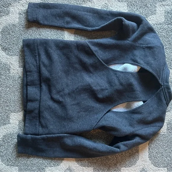 lululemon athletica &go Endeavor Heathered Black Sweatshirt - Picture 4 of 4